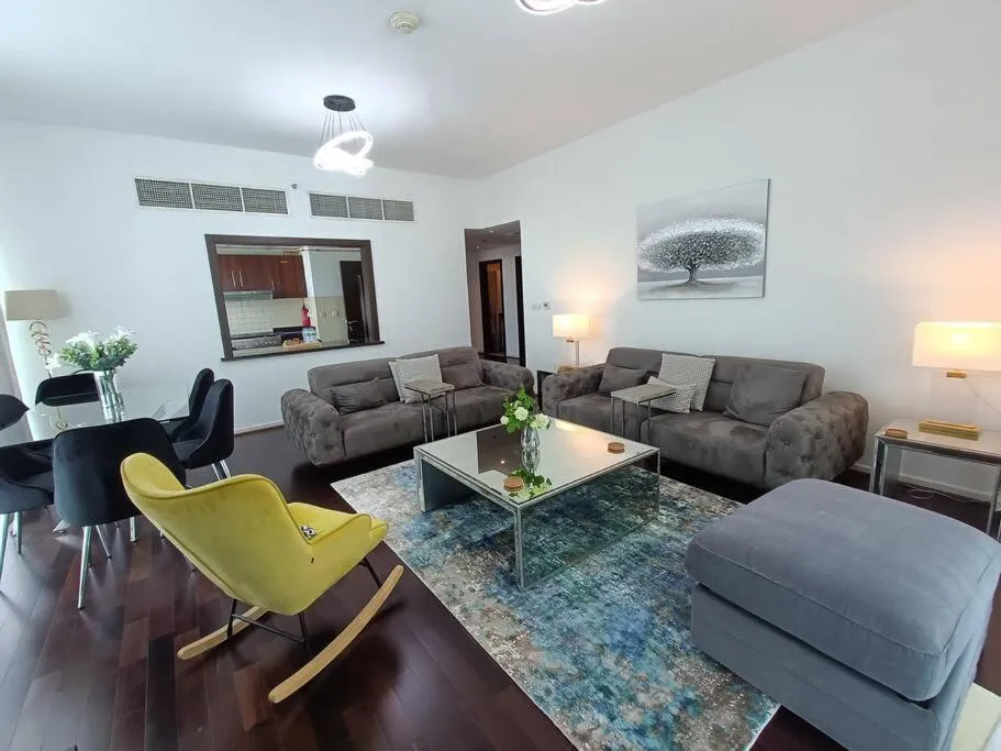 Quill Residence – Canal View Spacious 3 bedroom Apartment - 3