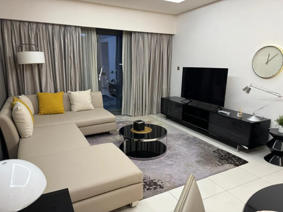 ROYAL APARTMENTS By Damac Paramount Towers B Burj Khalifa Views - 3