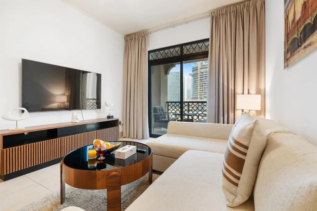 Reehan Suites, Downtown Dubai – Near Burj Khalifa & Dubai Mall