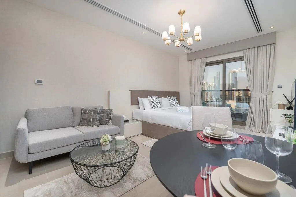 Romantic hideaway w breathtaking Burj Khalifa view - 3