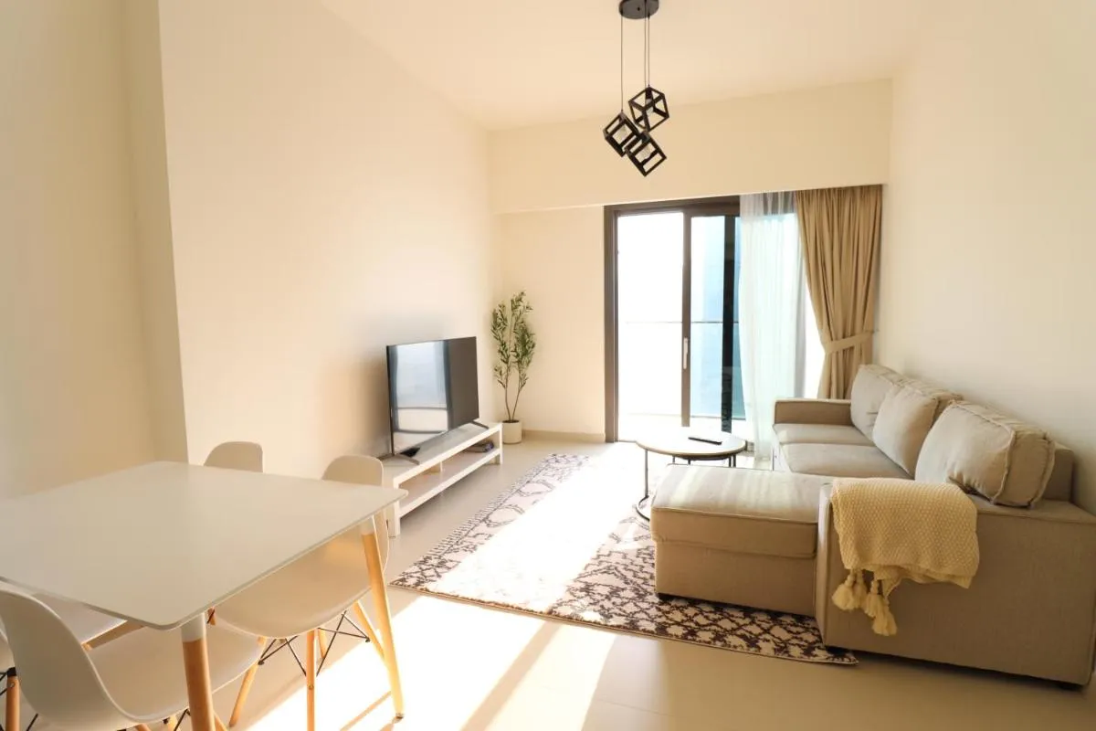 Sea & City Views – Burj Crown – 5 Min Walk to Mall - 3