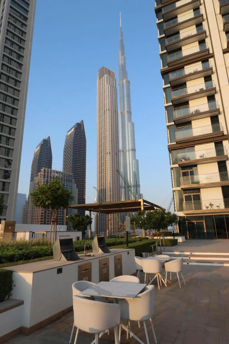 Sea & City Views – Burj Crown – 5 Min Walk to Mall - 2