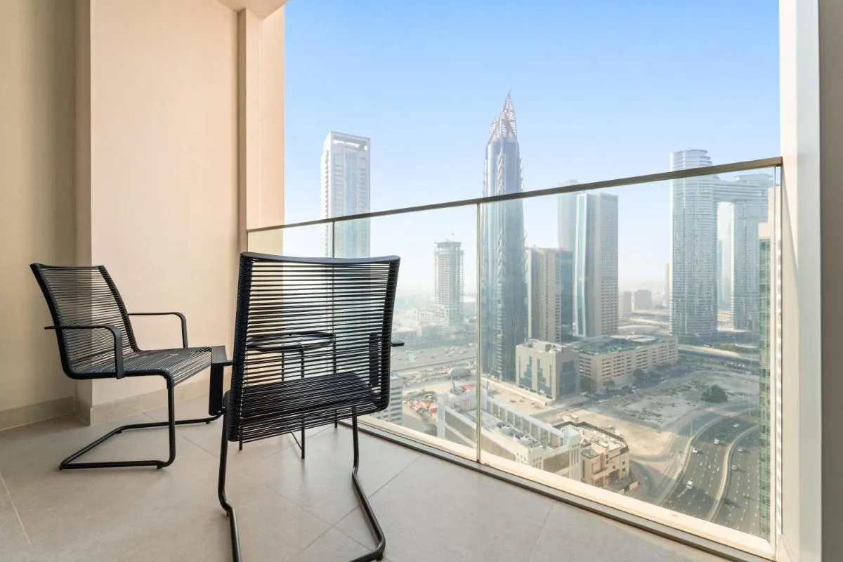 Silkhaus Heart of Downtown 2 BDR with Balcony - 2