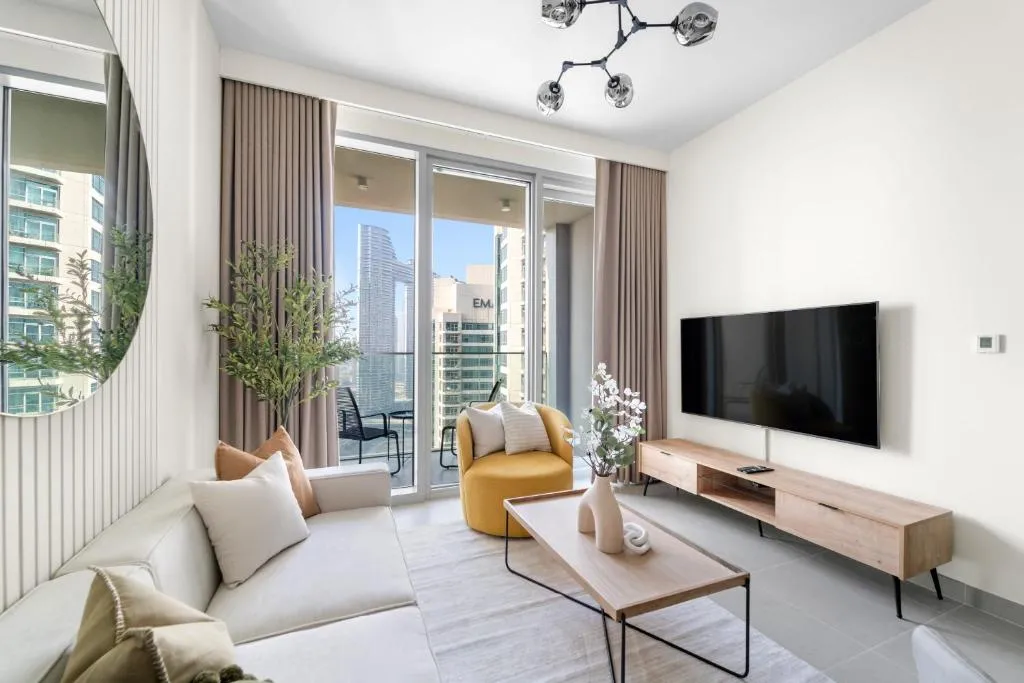 Silkhaus Heart of Downtown 2 BDR with Balcony