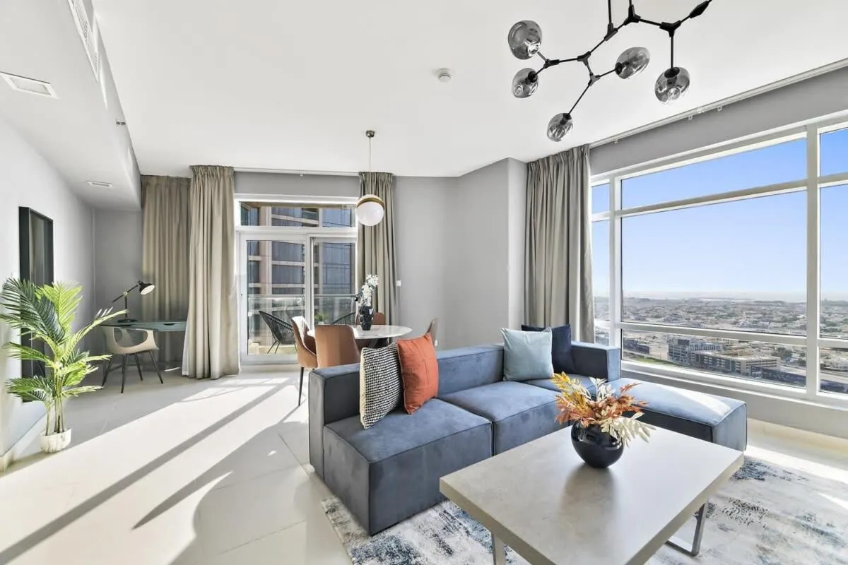 Silkhaus newly designed 1BDR on high floor in Downtown - 2