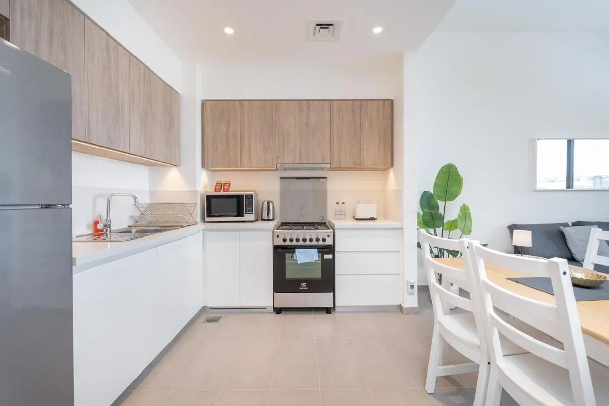 Simple Living 1Bedroom Apartment in Dubai Hills - 2