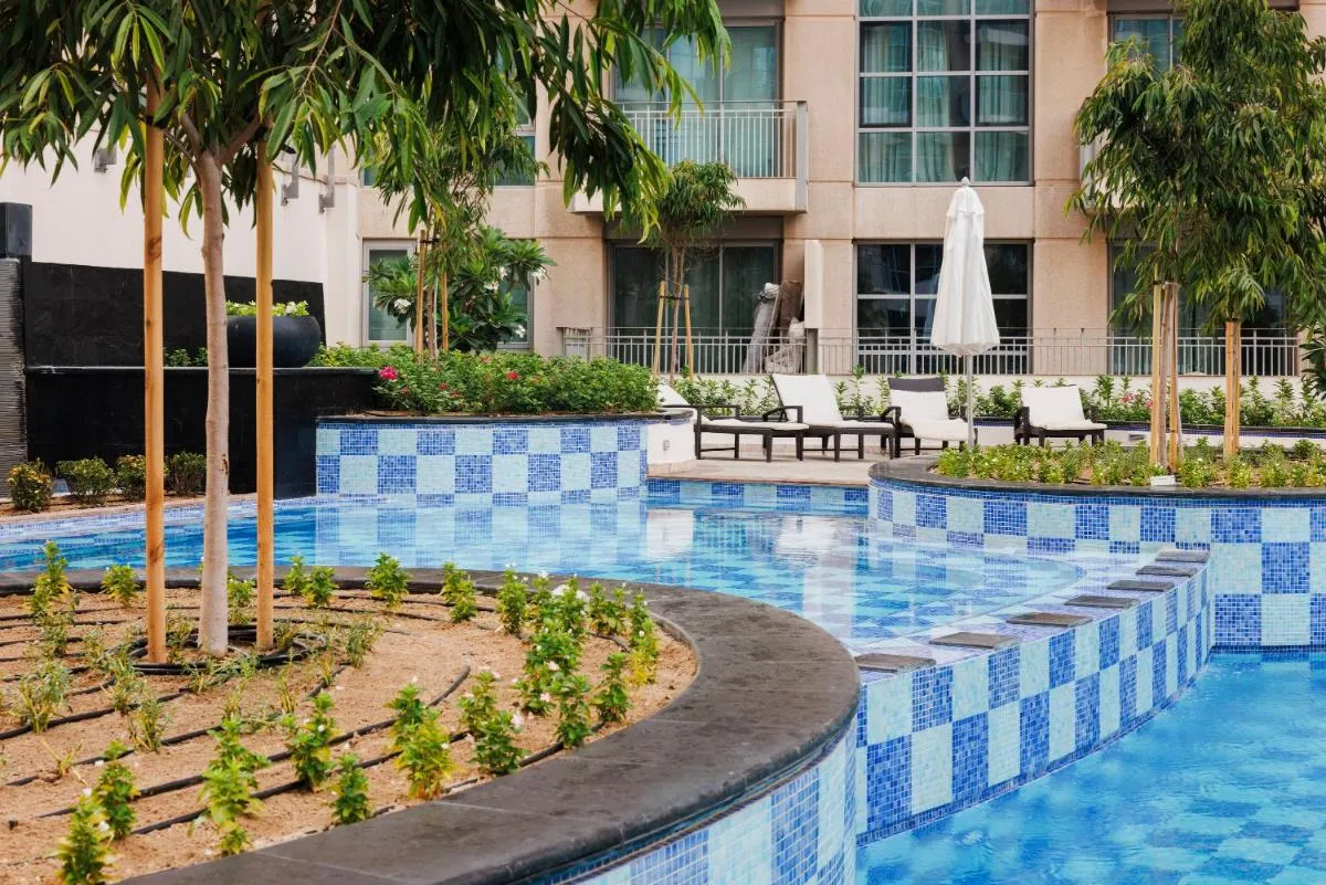 Sophisticated Studio in the heart of Dubai, walk from Burj - 2