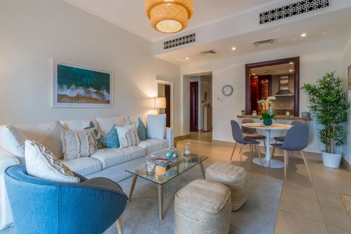 Spacious 2Bedroom with Burj View in Downtown Dubai - 2