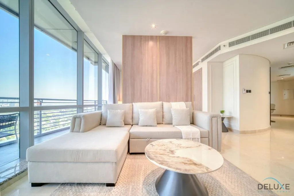Spacious Studio at Sky Gardens DIFC by Deluxe Holiday Homes
