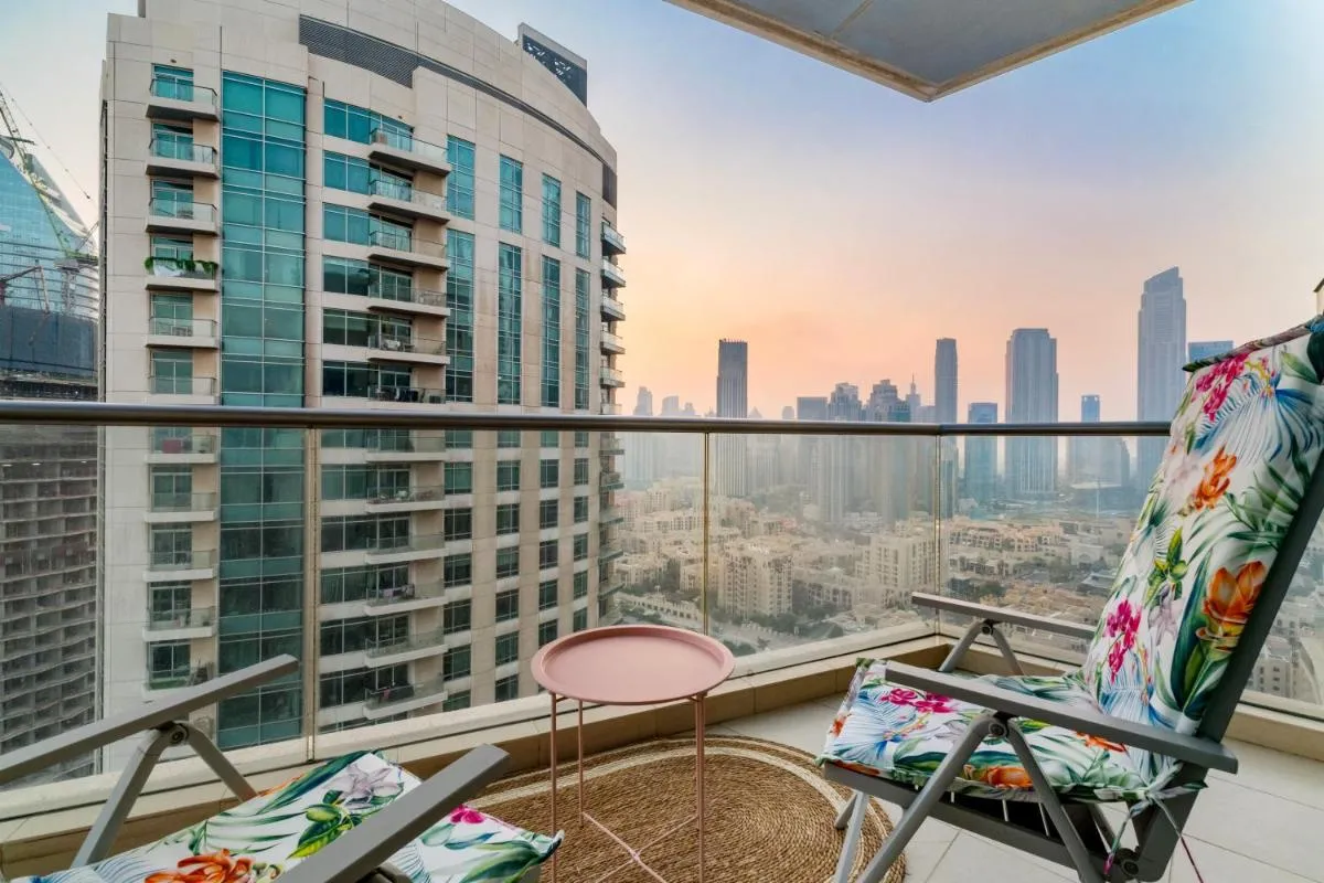 Special deal! New Designer 1BDR in Downtown-Burj Khalifa View 5mn Walk to Dubai Mall - 3
