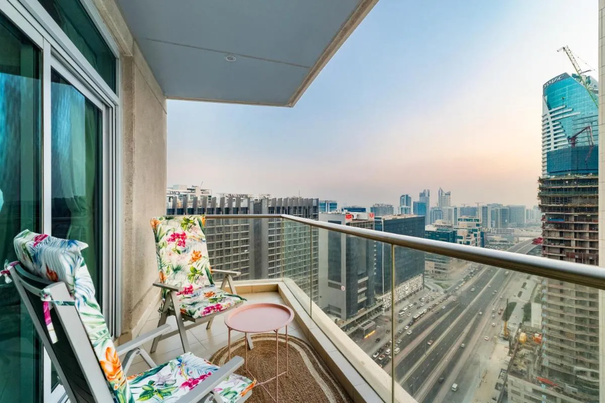 Special deal! New Designer 1BDR in Downtown-Burj Khalifa View 5mn Walk to Dubai Mall - 2