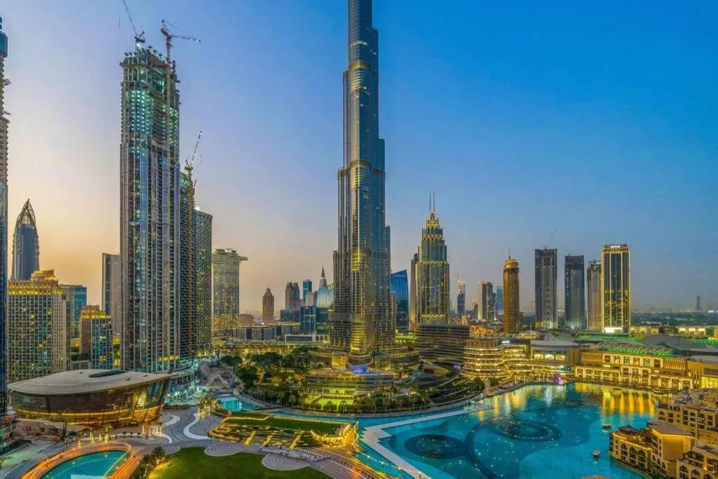 Spectacular Burj & Fountain View – Luxurious 3 Bedrooms & Maids room – The Residences