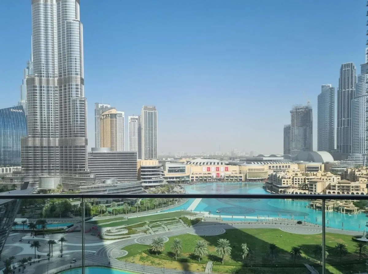 Spectacular Views of Burj & Fountain – 2 BR - 2