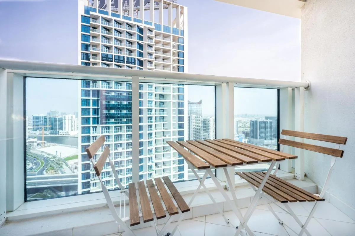 Studio Apartment in DAMAC Maison Prive Businessbay – Dubai Canal View - 3