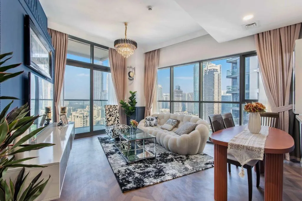 Stunning 2BR Apartment In Bellevue Tower With Burj Khalifa & Skyscraper View