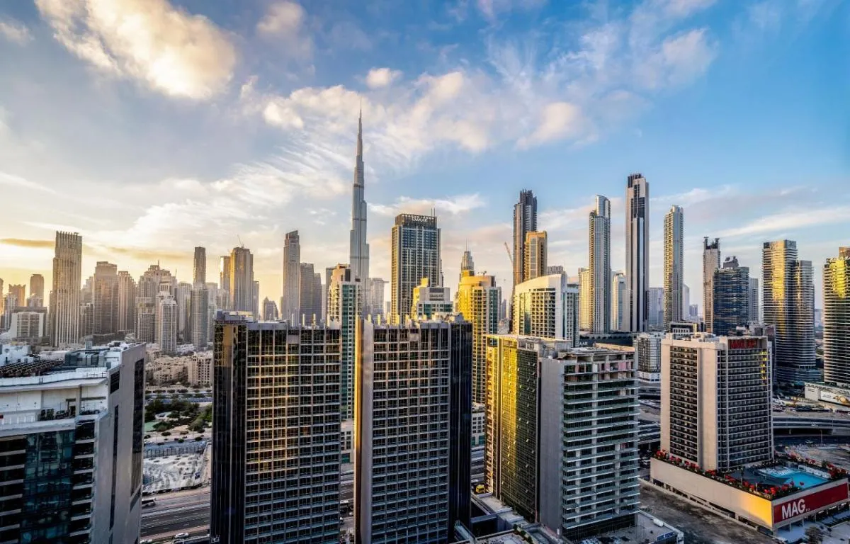 Stunning 2-Bedroom Business Bay Apartment with Burj Khalifa View & Huge Balcony - 3
