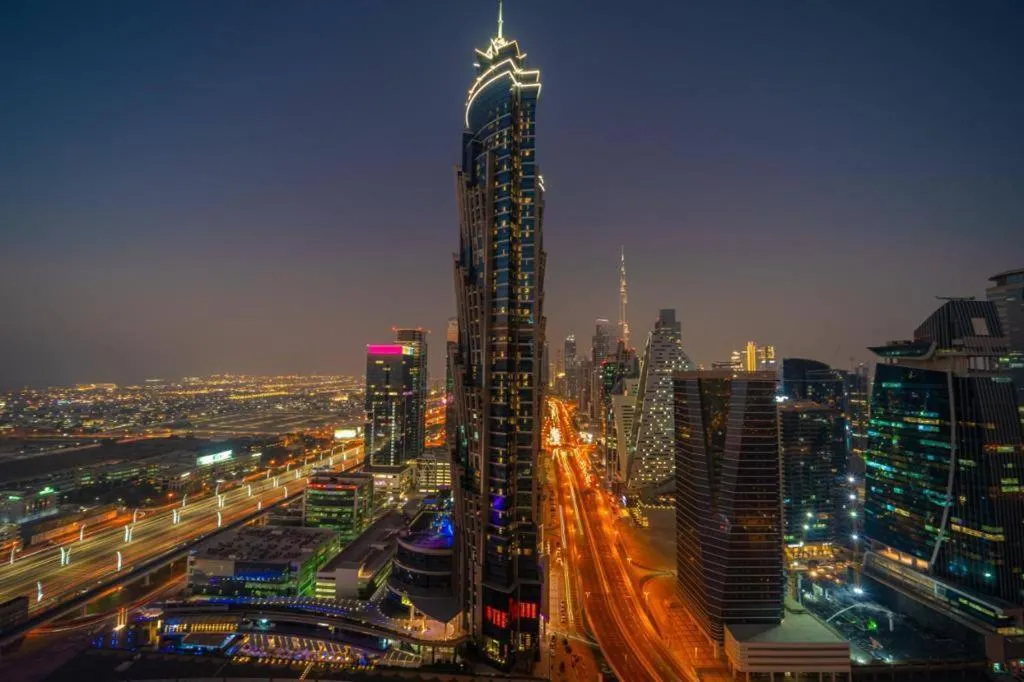 Stunning Apartment In The Heart of Dubai – Canal View - 3