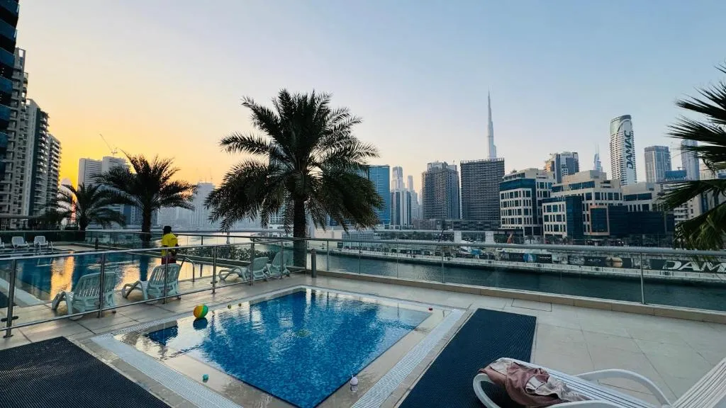 Stylish Fairview Stay in Business Bay Canal View Marasi Drive
