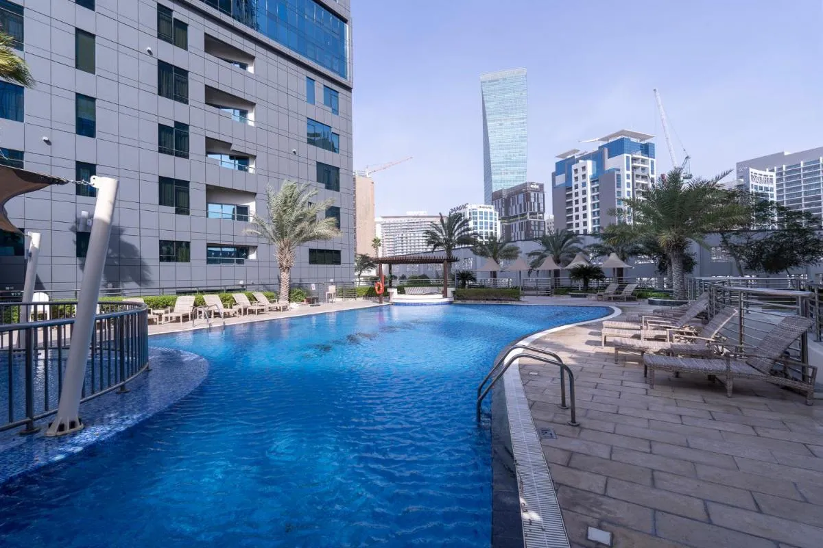 Stylish Stayz beautiful modern apartment with Burj Khalifa views - 2