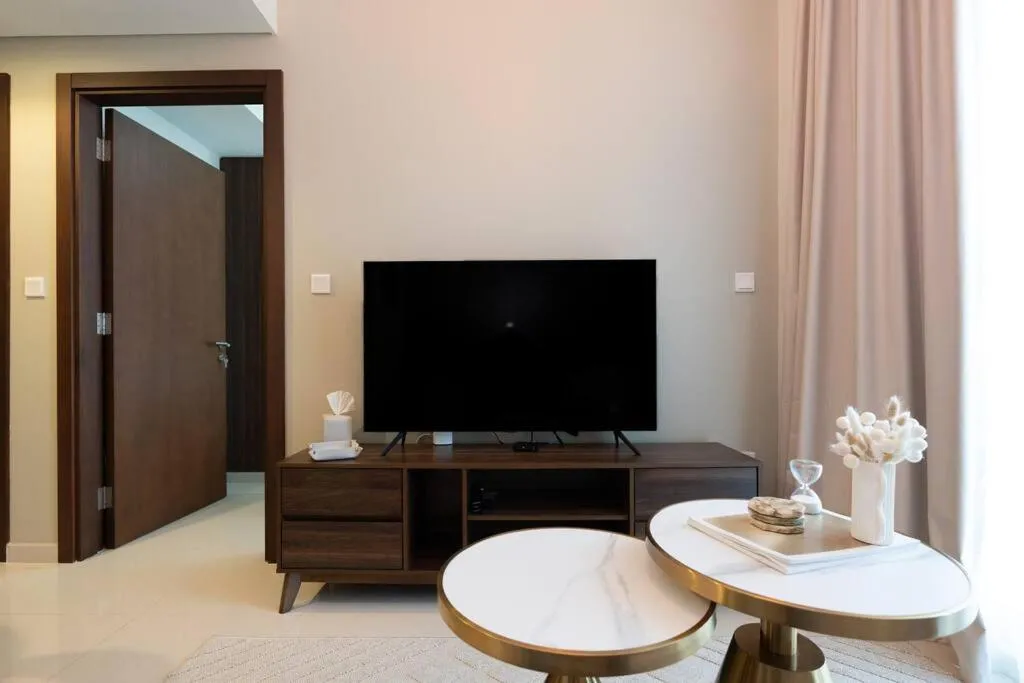 Stylish condo 1-BR near to Dubai Mall - 2