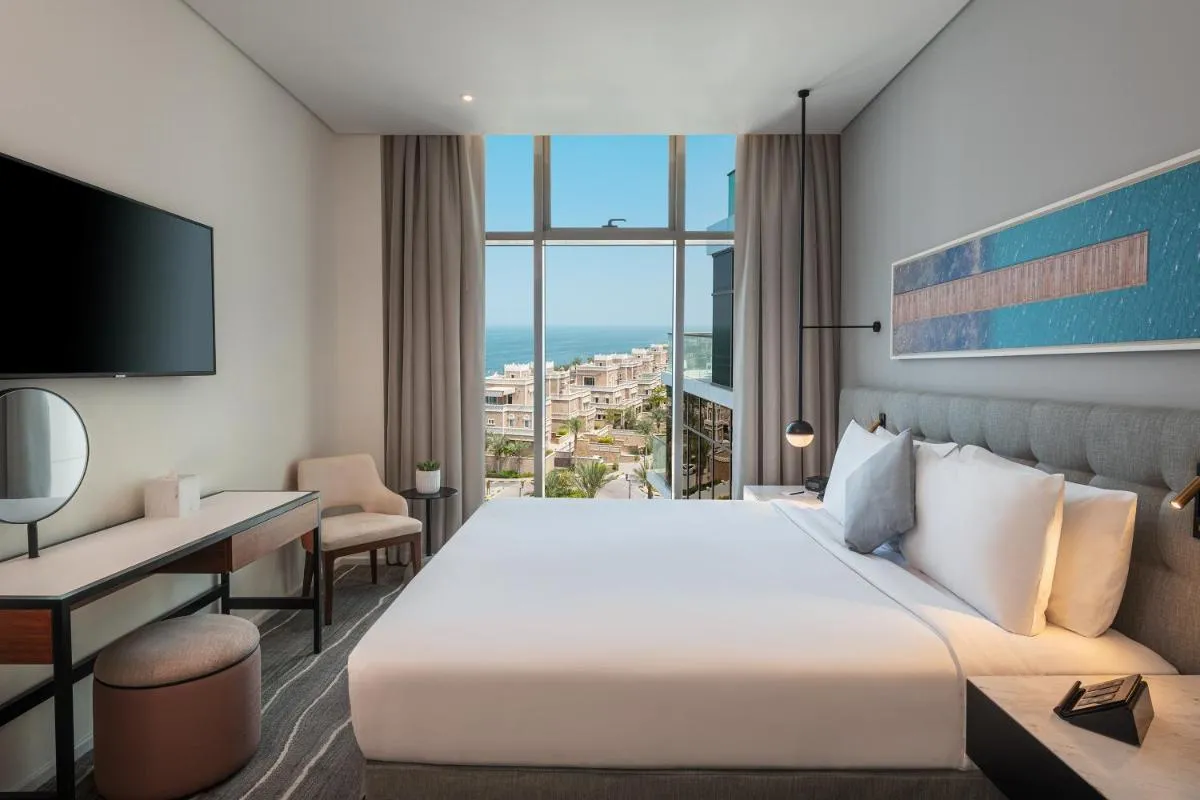 Th8 Palm Dubai Beach Resort, Vignette Collection, an IHG hotel - 3