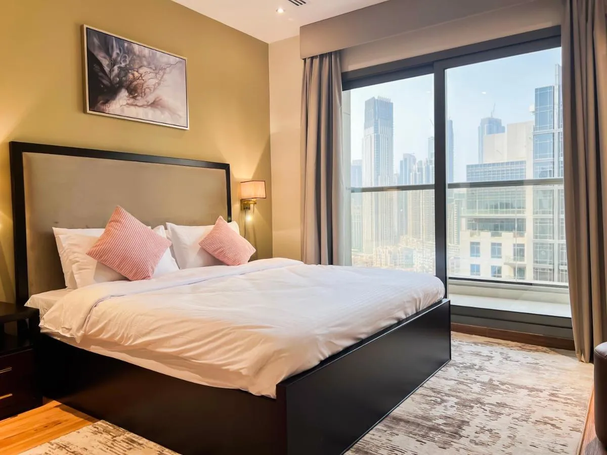 Unforgettable 1BR Mesmerizing Burj Khalifa Views – 17AB02 - 3