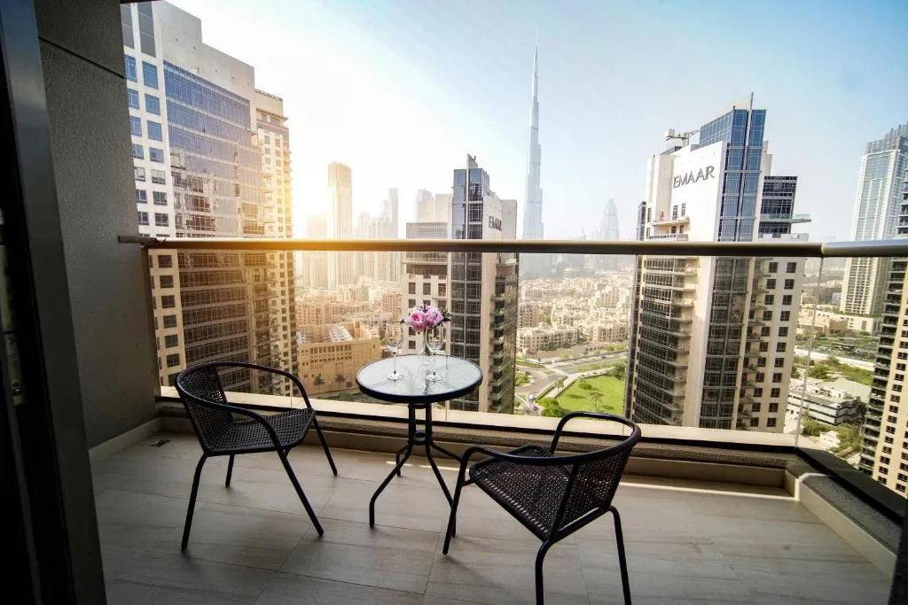 Unforgettable 1BR Mesmerizing Burj Khalifa Views – 17AB02