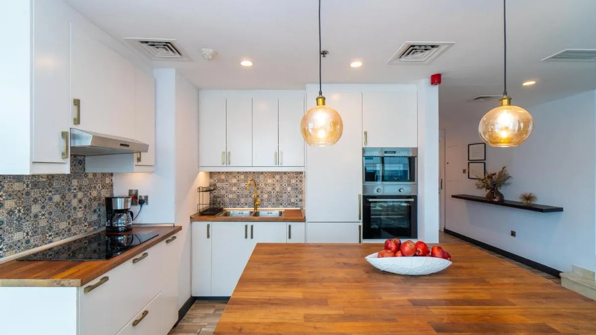 Unique 3BR DUPLEX Apartment with Marina Views - 3