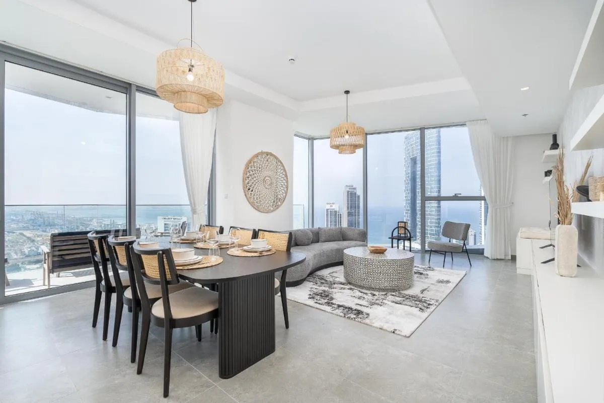 Urban tropic 3 bedroom apartment with full sea view by Suiteable Interiors - 2