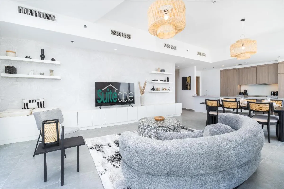 Urban tropic 3 bedroom apartment with full sea view by Suiteable Interiors - 3
