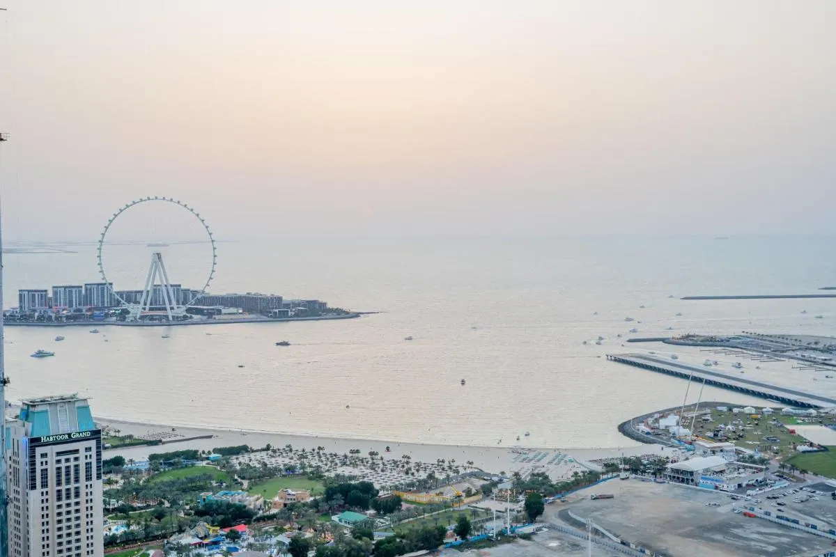 VIBES by Beds and Company – 51st Floor, Full Sea View - 2
