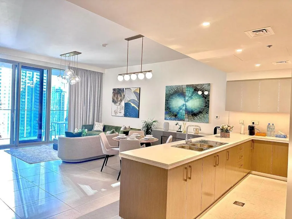 VIP Experience Dubai Downtown at Forte Tower – Burj Khalifa and Fountain View – Modern Luxury Apartments