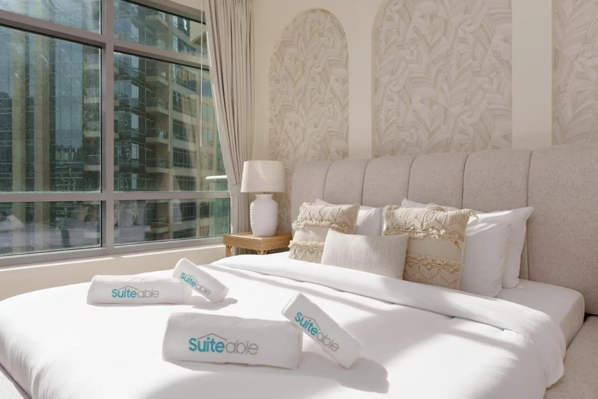 Vibrant Dubai Marina Living by Suiteable - 2
