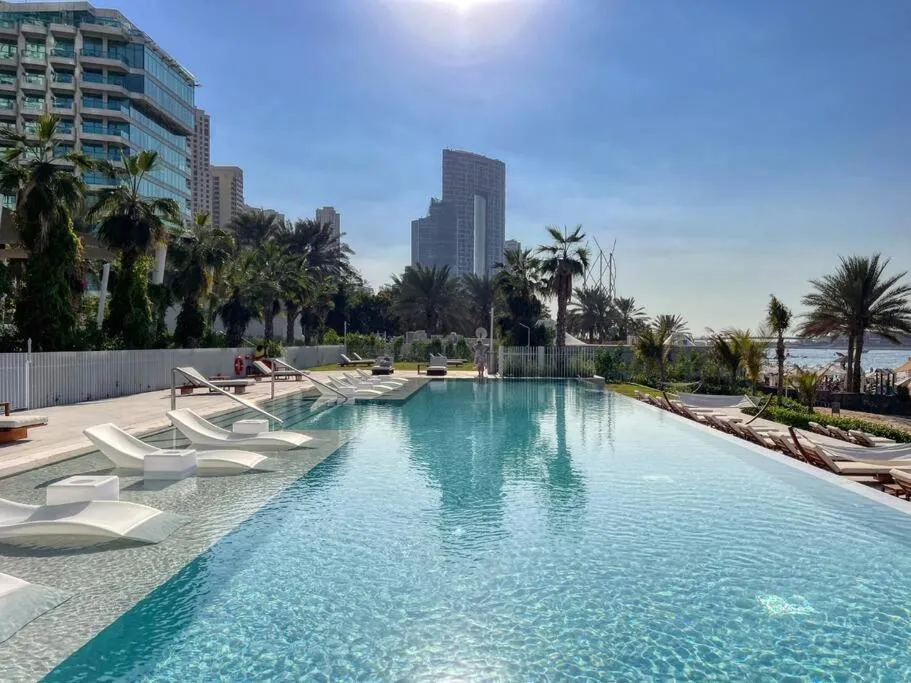 1BR in a Prime JBR Location with Beach Access