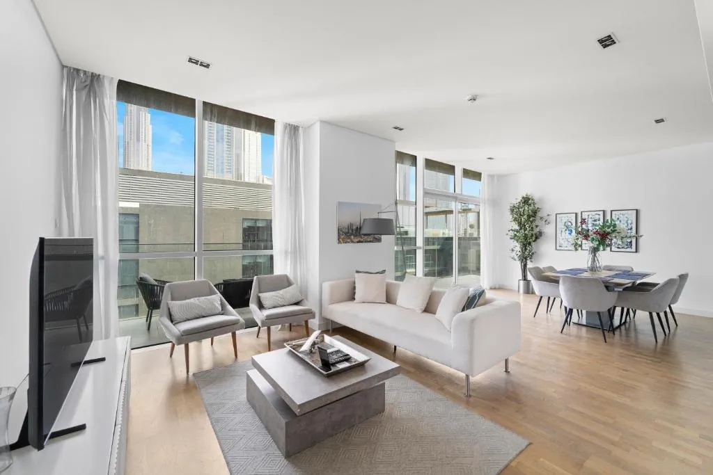 2BR Maid City Walk B22 Community View