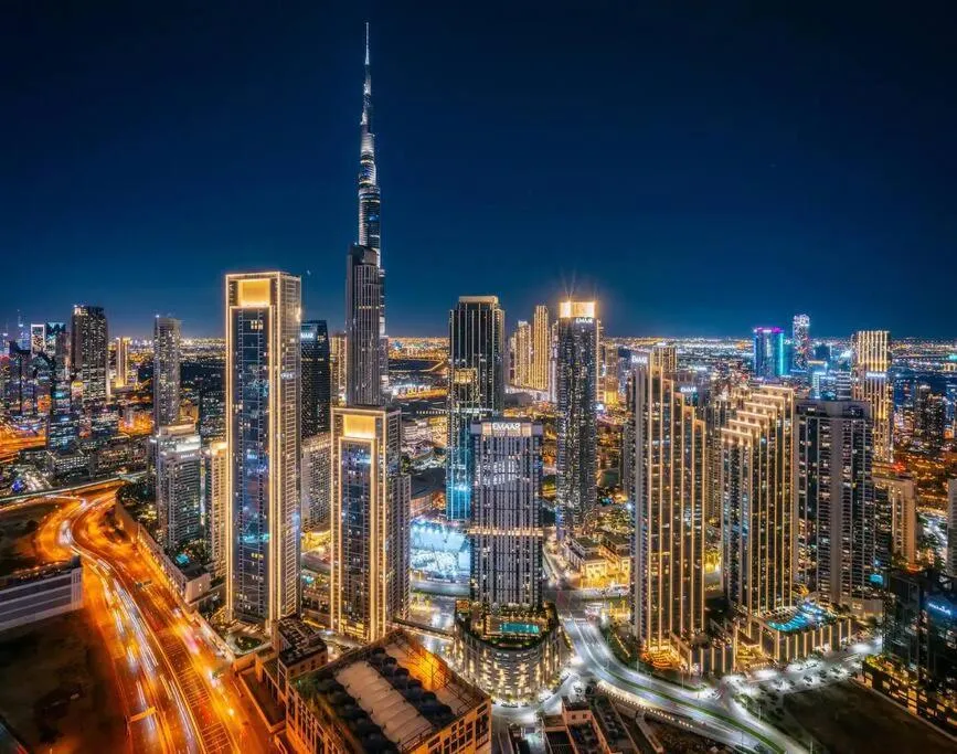 5 Star Apartment with Burj View Infinity Pool and Gym Spa