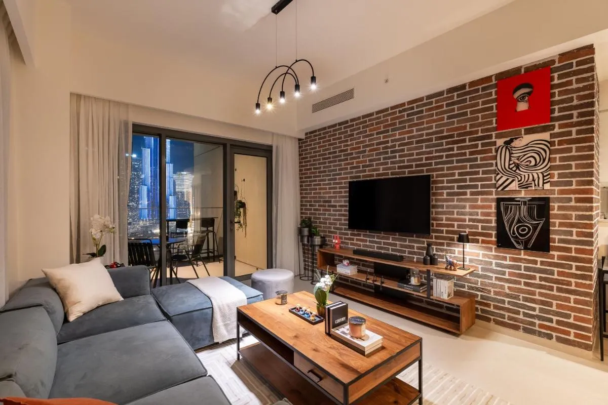 Arthouse Burj Royale – 2BR with Burj Khalifa Views, Swimming Pool & Gym - 3
