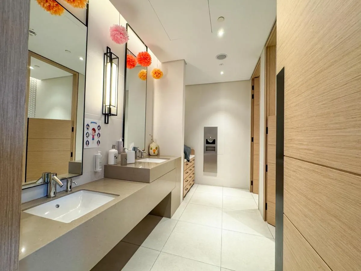Beachfront Bliss 2BR Dubai Eye & Full Sea View at the Address Beach By ĀYA Boutique - 2