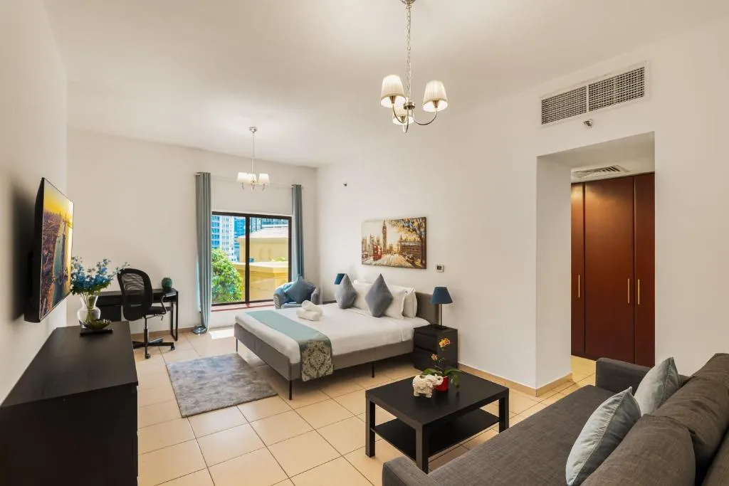 Beautiful 2BR & 4BR Apartments on JBR Beach, Walking Distance to Bluewaters Island – By Sunkissed Holiday Homes