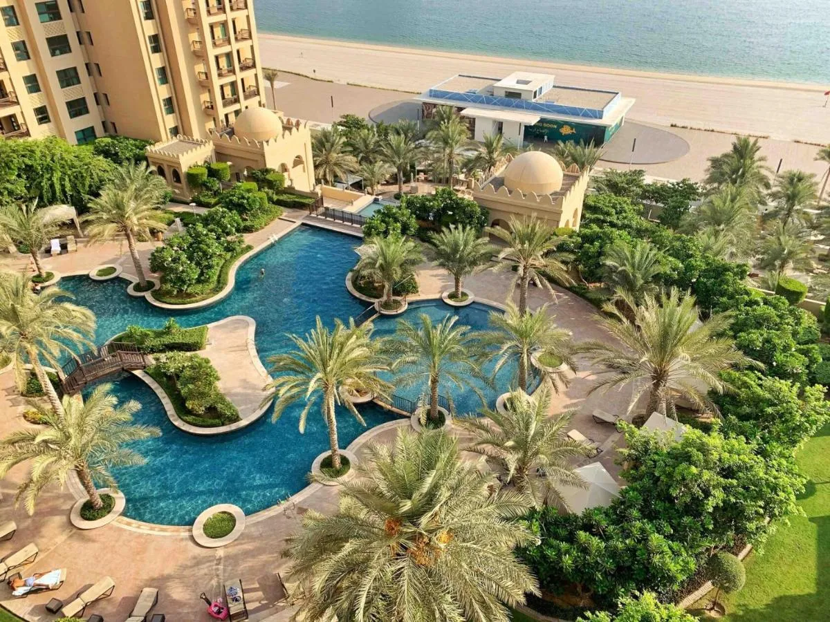 Bespoke Holiday Homes – Palm Jumeirah- 2 Bedroom Beach & Pool Access, South Residence - 2