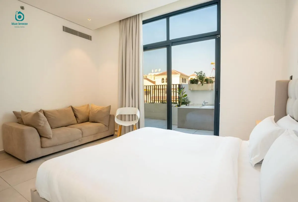 Blue Breeze – Elegant 1BR with Private Jacuzzi & Terrace in JVC - 2