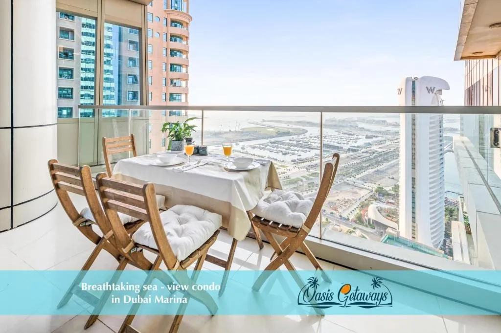Breathtaking sea-view condo in Dubai Marina – Palm Views!