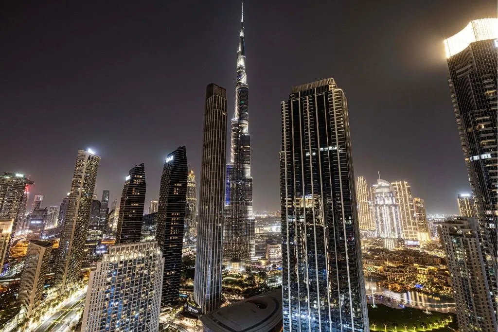 Burj Crown – New Sky High, Near Burj Khalifa, Boulevard View, Opposite Dubai Mall