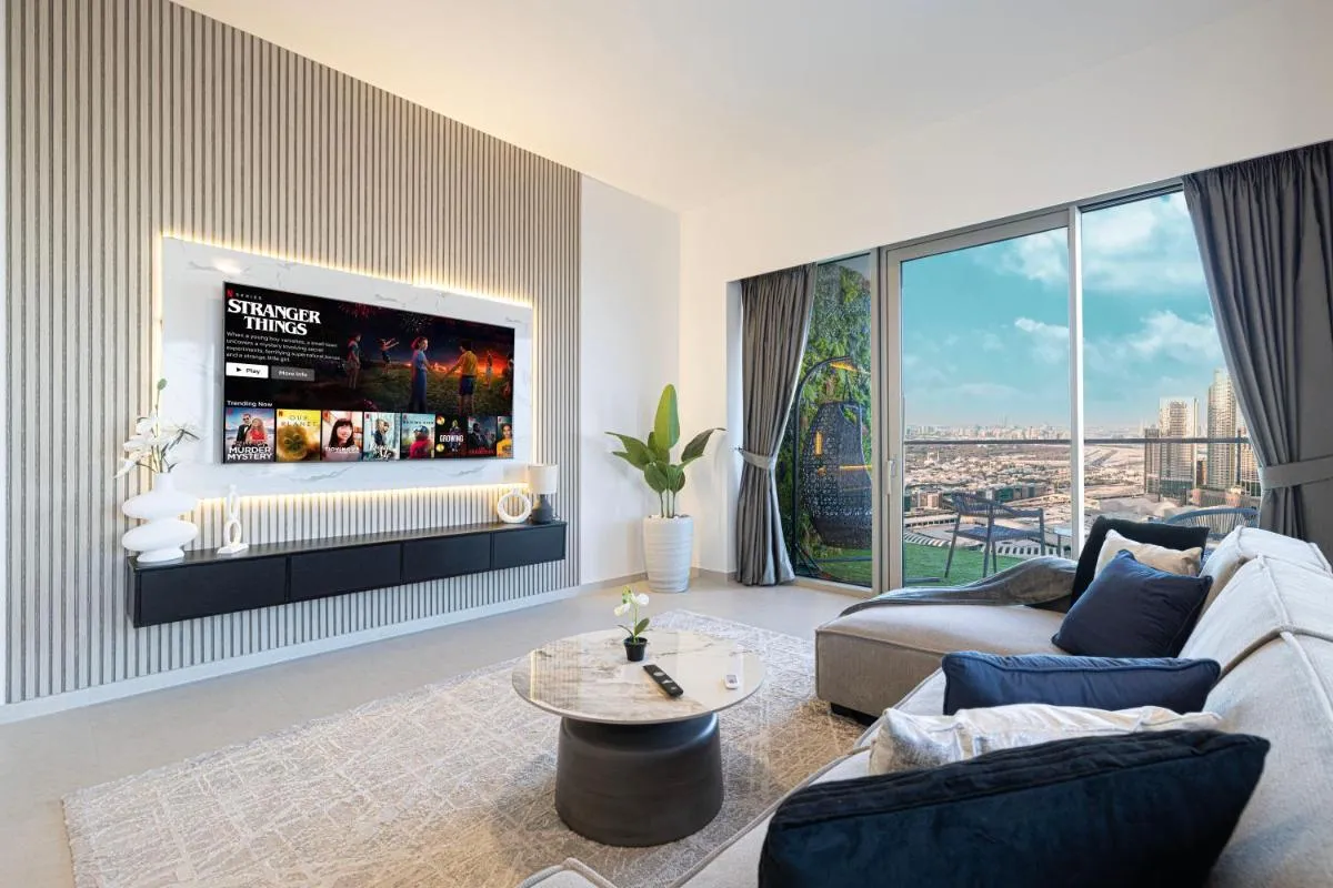 Burj Khalifa Views 4BR Luxe Stay with Stunning Fountain Show - 3