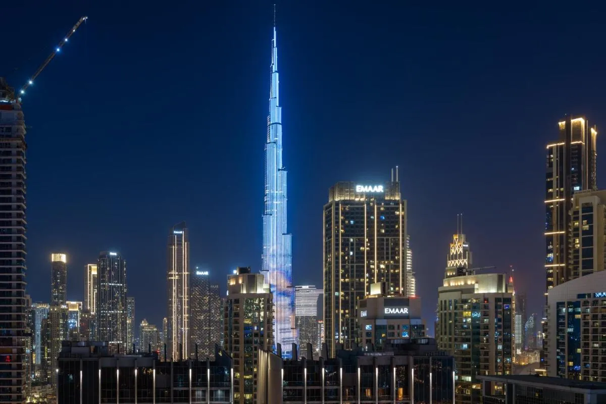 Burj khalifa and Canal views – Luxury Apartments for Rent in Dubai Business Bay - 2