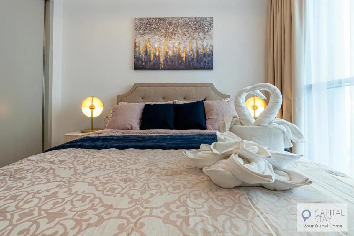 Capital Stay – 4 Bed Apt in Beachfront Palm Jumeriah - 2