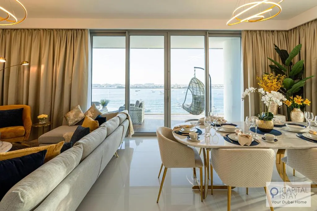 Capital Stay – 4 Bed Apt in Beachfront Palm Jumeriah