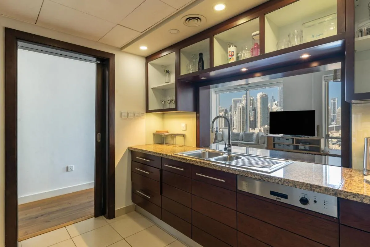 Chic 2BR Apartment, Prime Location Near Dubai Mall – Allsopp&Allsopp - 3