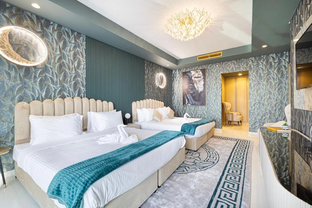 Cloud Nine Dubai Panorama & Rooftop Infinity Pool, 3Br apartment in Paramount Hotel Midtown - 2