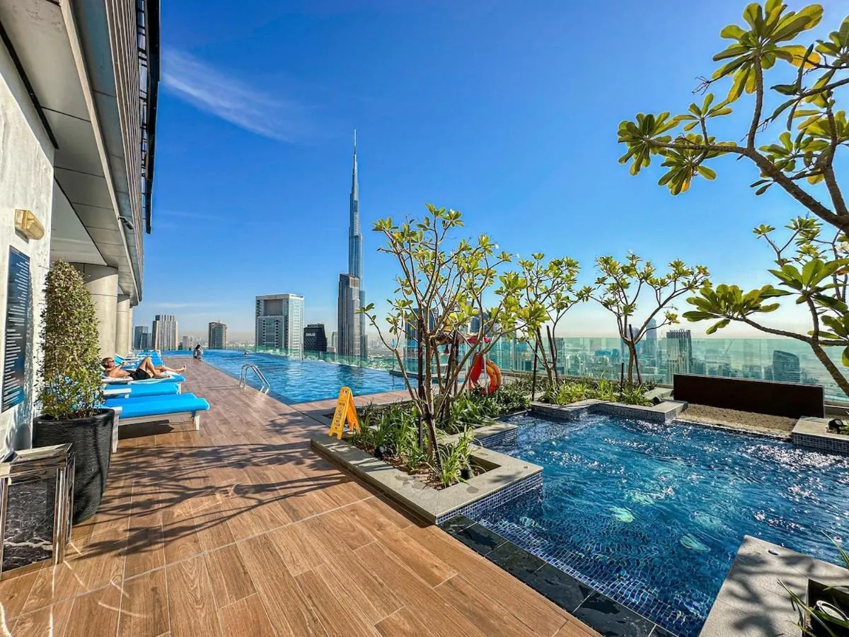 Cloud Nine Dubai Panorama & Rooftop Infinity Pool, 3Br apartment in Paramount Hotel Midtown - 3